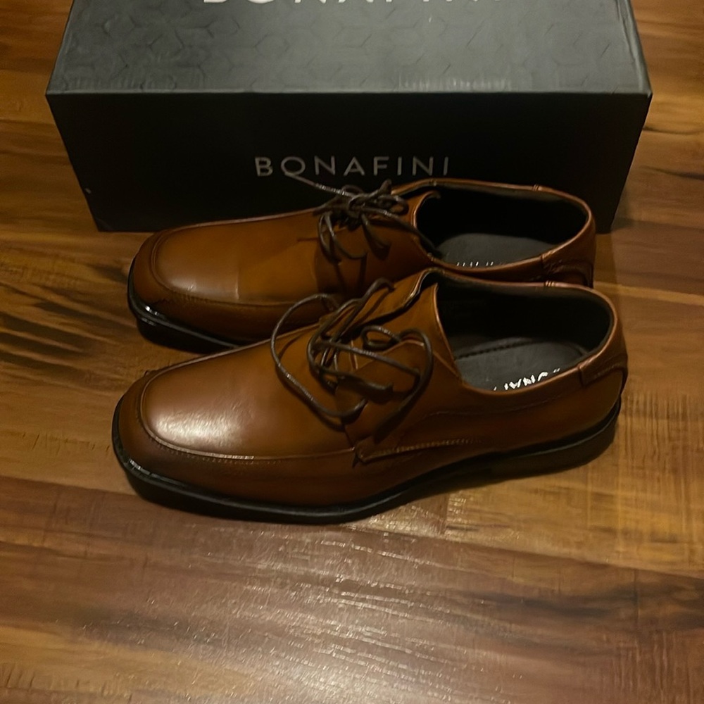 Brown Leather Oxford Shoes with Classic Stitching. Brand new, never worn